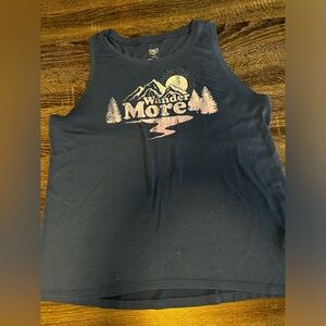 Women’s cut-off shirt